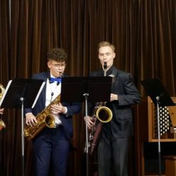 2025 12 15 koncert ziakov saxofon