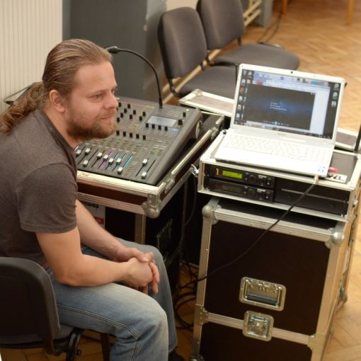 den ucitelov program studentov