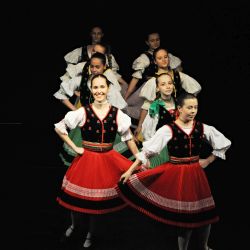 absolventsky tanecny koncert 2017