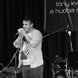 koncert v music a cafe