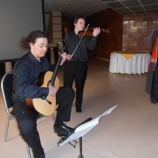 nezabudnime vernisaz vystavy v dab