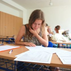 zmaturovani studenti 4a 4b