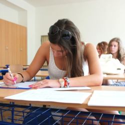 zmaturovani studenti 4a 4b