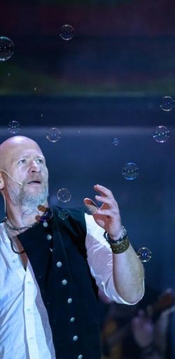 2024 11 18 na skle malovane dab