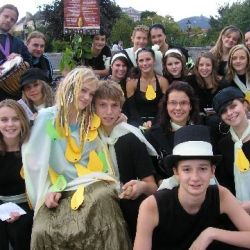 sprievod k otvoreniu nhj 2006