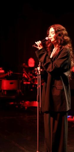 2025 26 03 absolvak trnkova chudivaniova vojtela