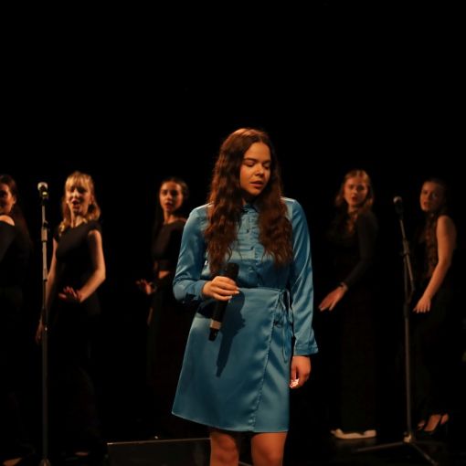 2025 26 03 absolvak trnkova chudivaniova vojtela